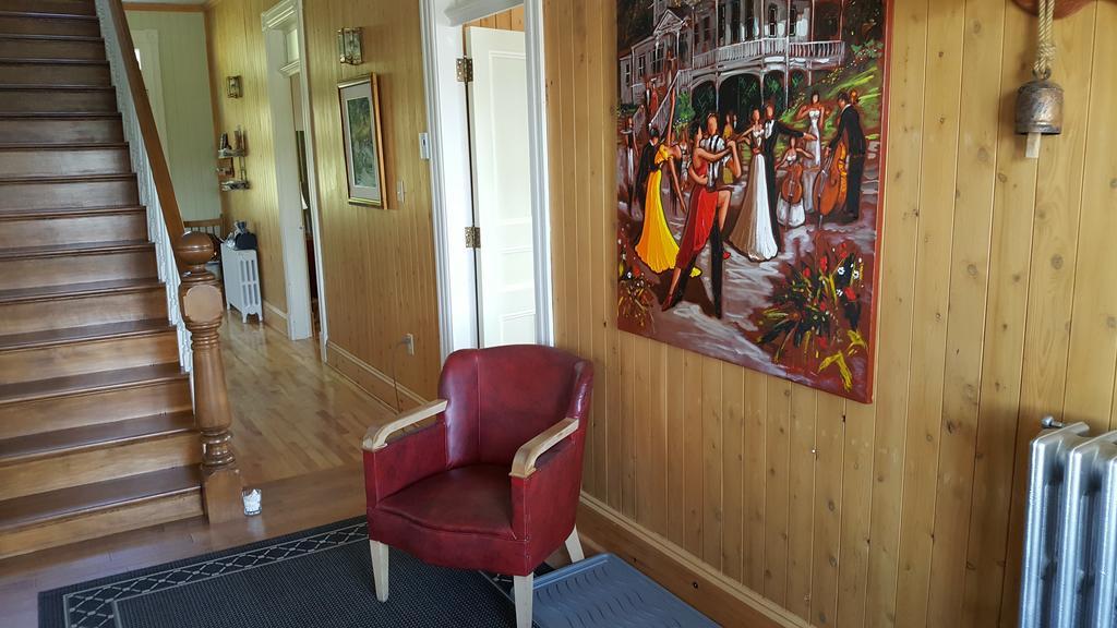 Le Manoir Du Vieux Presbytere Port-Daniel Eksteriør bilde
